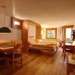 شقة Chesa Munteratsch 2-zimmerwohnung 408 Typ F سيلفابلانا