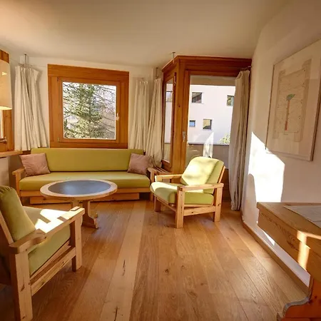 Chesa Munteratsch 2-zimmerwohnung 408 Typ F 公寓 *